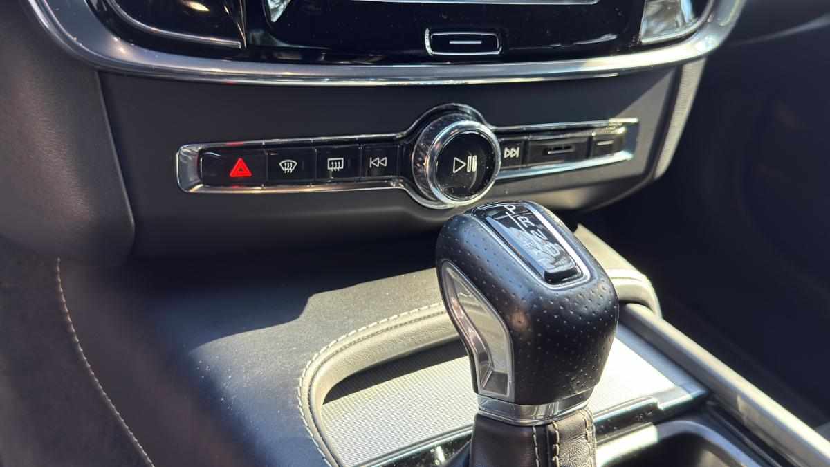 volvo-v90-2-0-d4-2019-diesel-1969cc