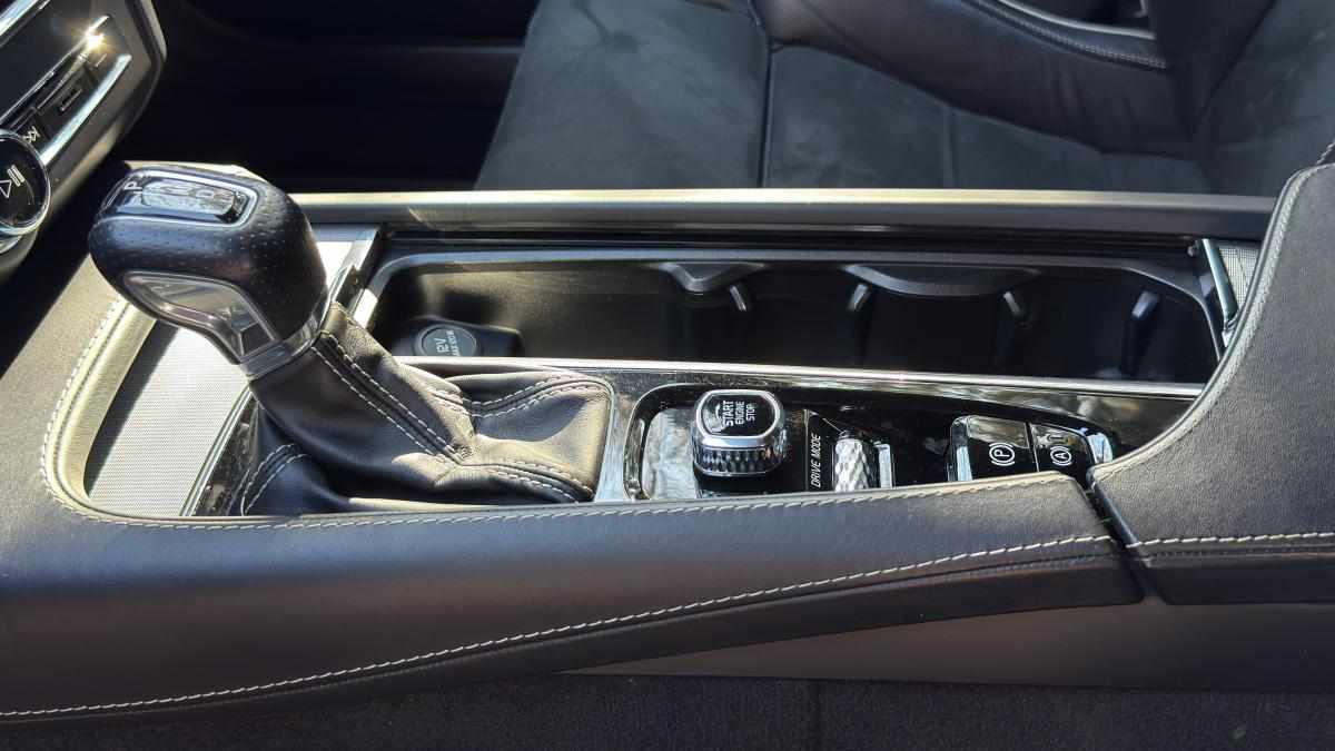 volvo-v90-2-0-d4-2019-diesel-1969cc