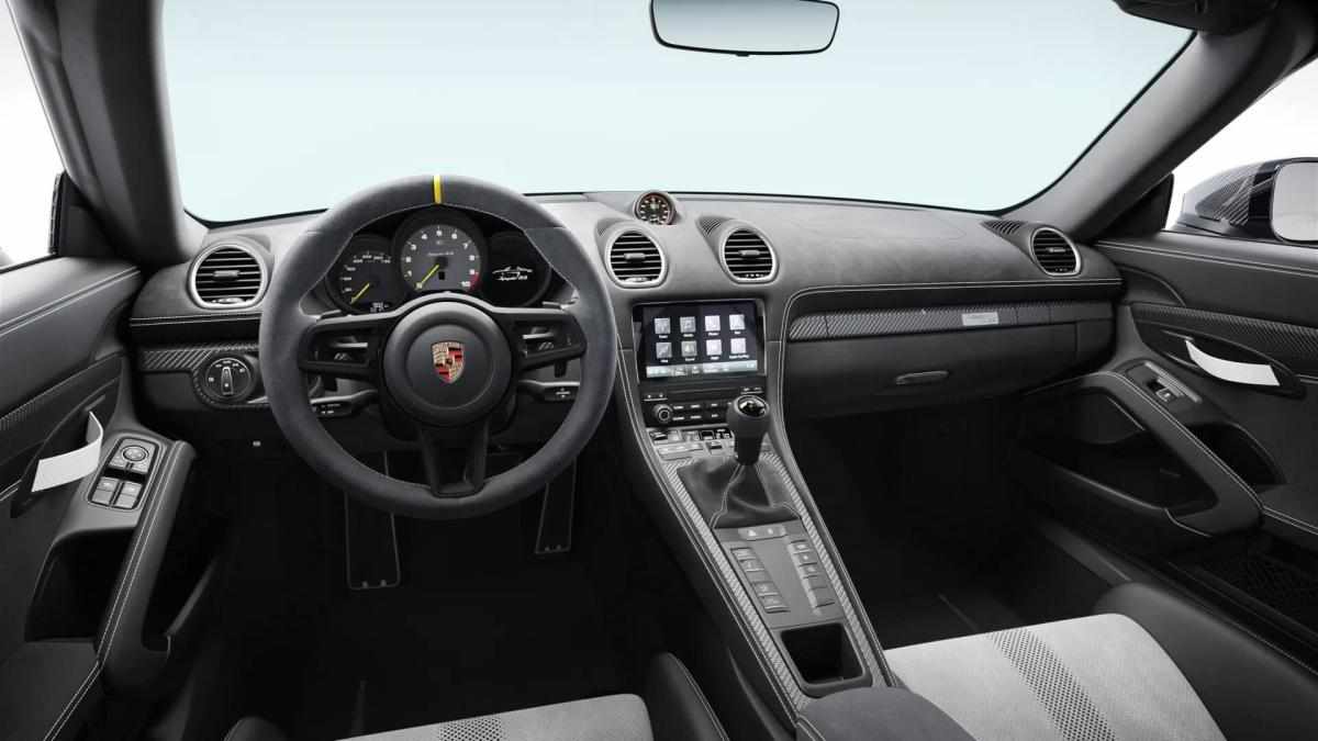porsche-718-2025-gasolina-3996cc