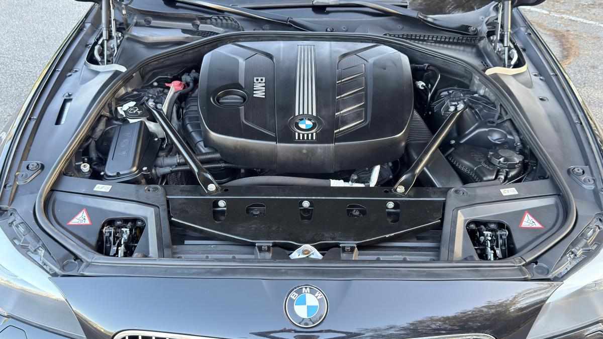 bmw-serie-5-520d-2011-diesel-1995cc