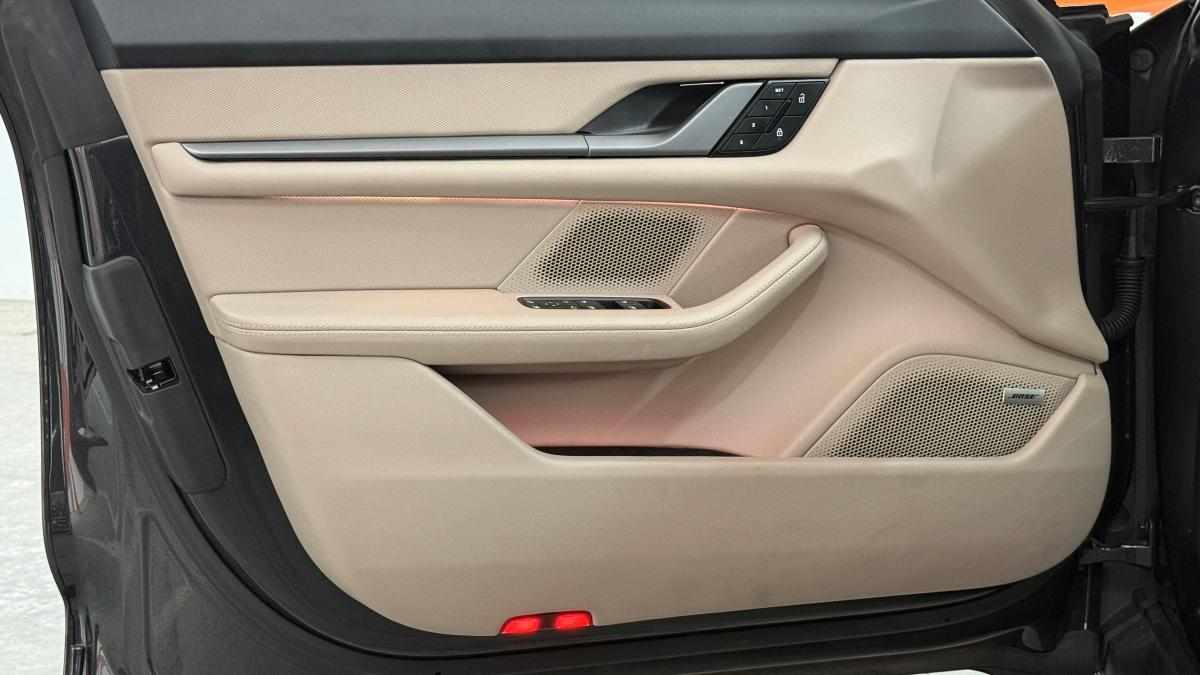 porsche-taycan-4-2024-eletrico