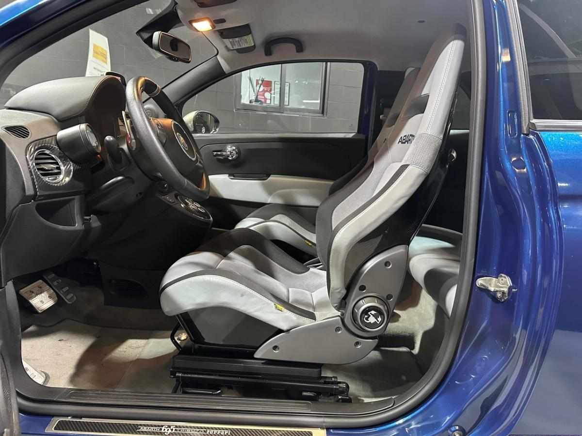 abarth-695-2010-gasolina-1368cc
