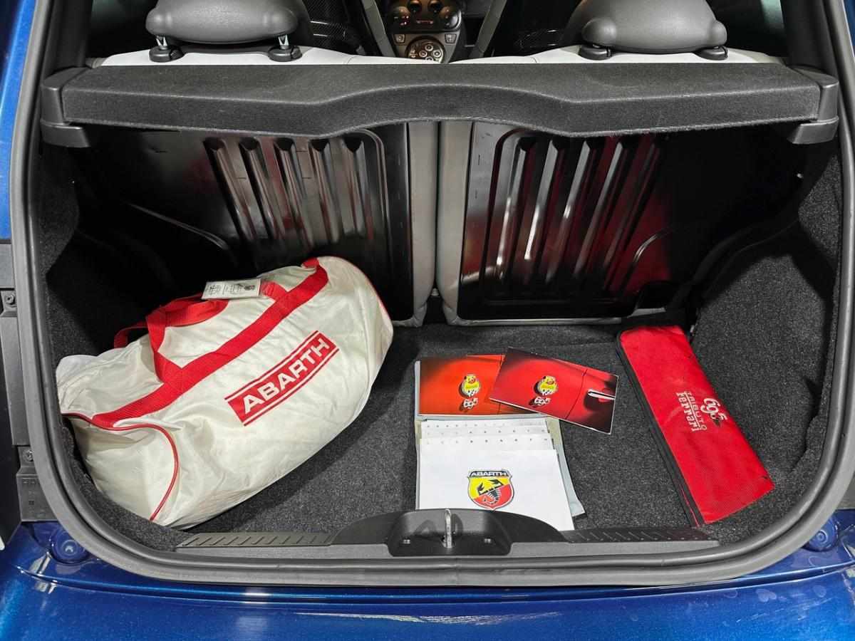 abarth-695-2010-gasolina-1368cc