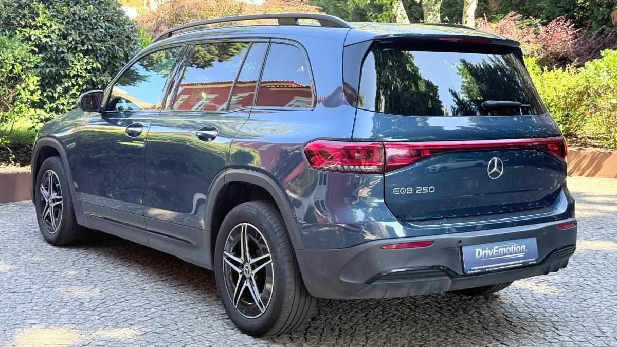 mercedes-benz-eqb-250-2023-eletrico