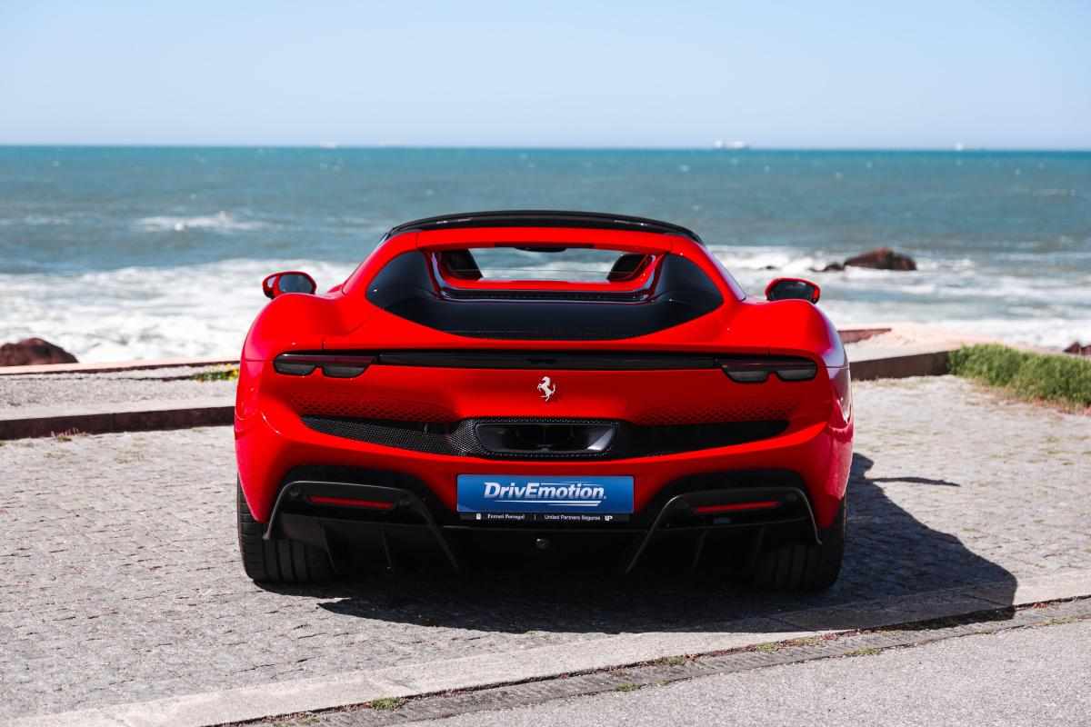 ferrari-296-3-0-v6-phev-2025-gasolina-2992cc