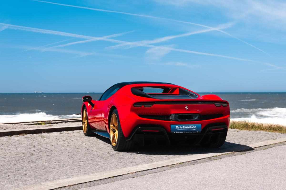 ferrari-296-3-0-v6-phev-2025-gasolina-2992cc