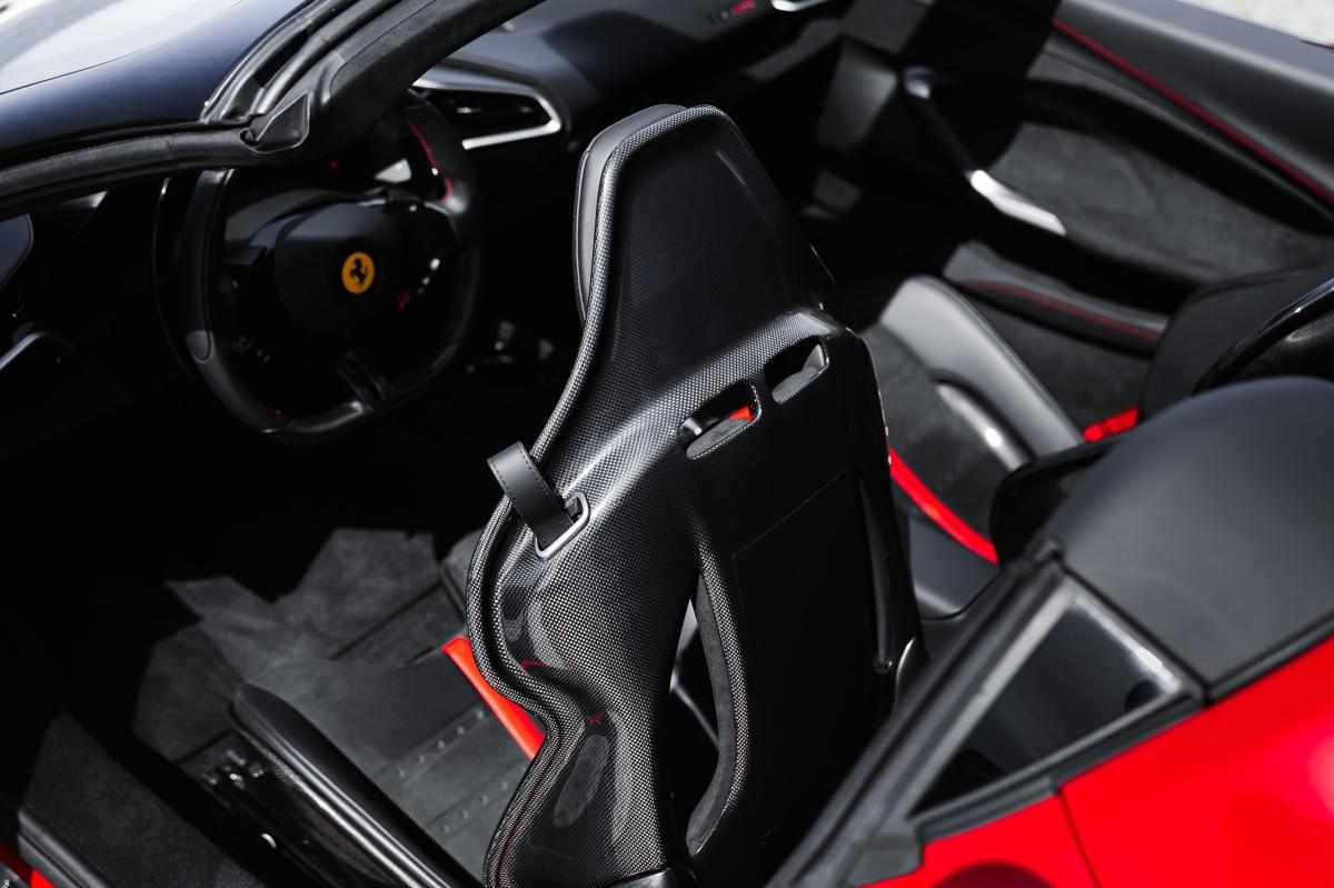 ferrari-296-3-0-v6-phev-2025-gasolina-2992cc
