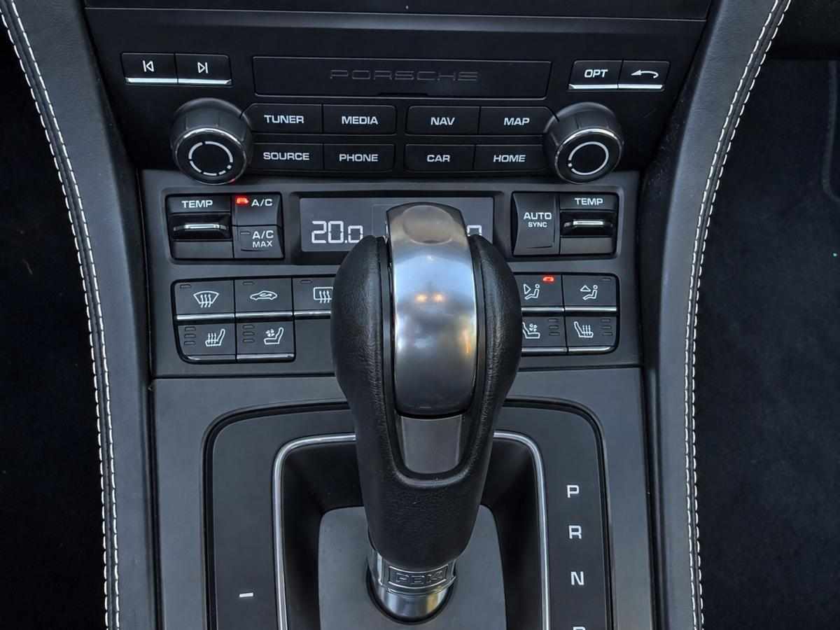porsche-718-2-0-t-2024-gasolina-1988cc