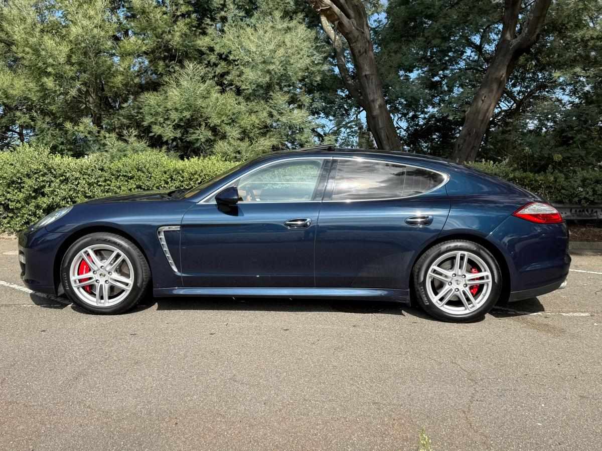 porsche-panamera-turbo-2010-gasolina-4806cc