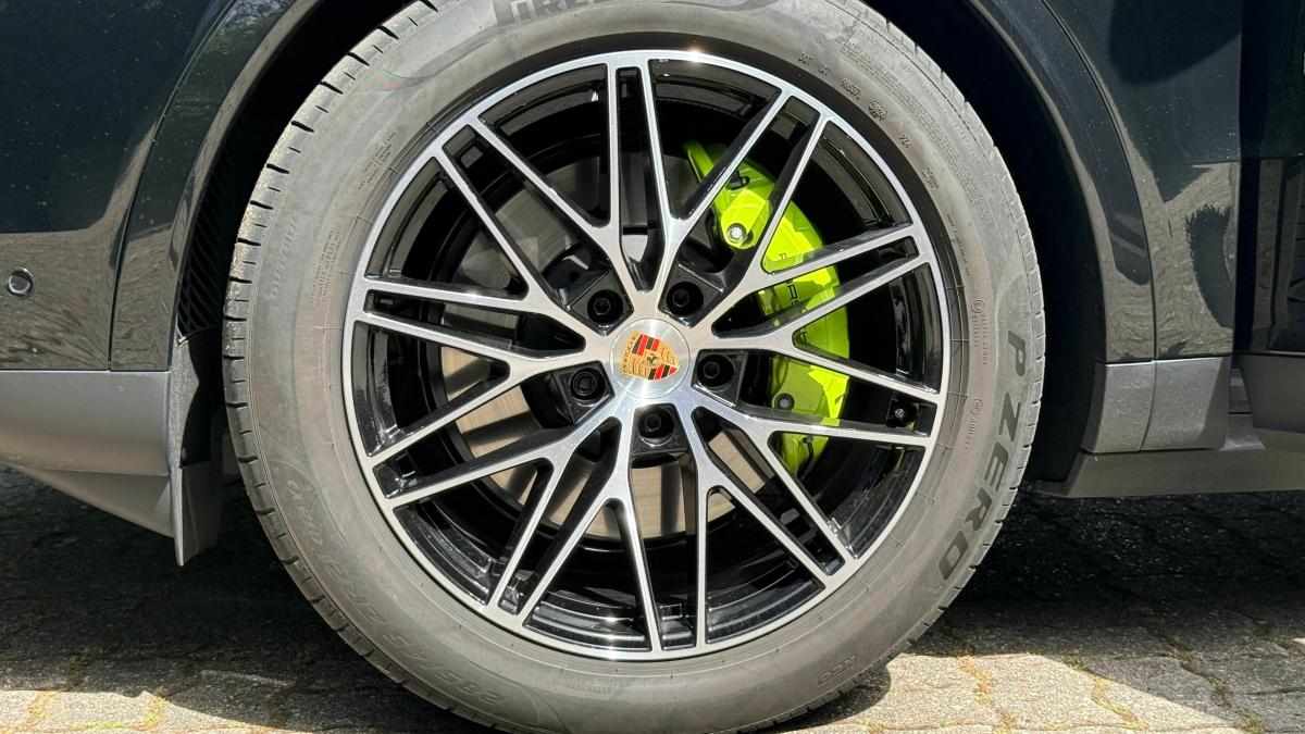 porsche-cayenne-2025-hibrido-a-gasolina-2995cc