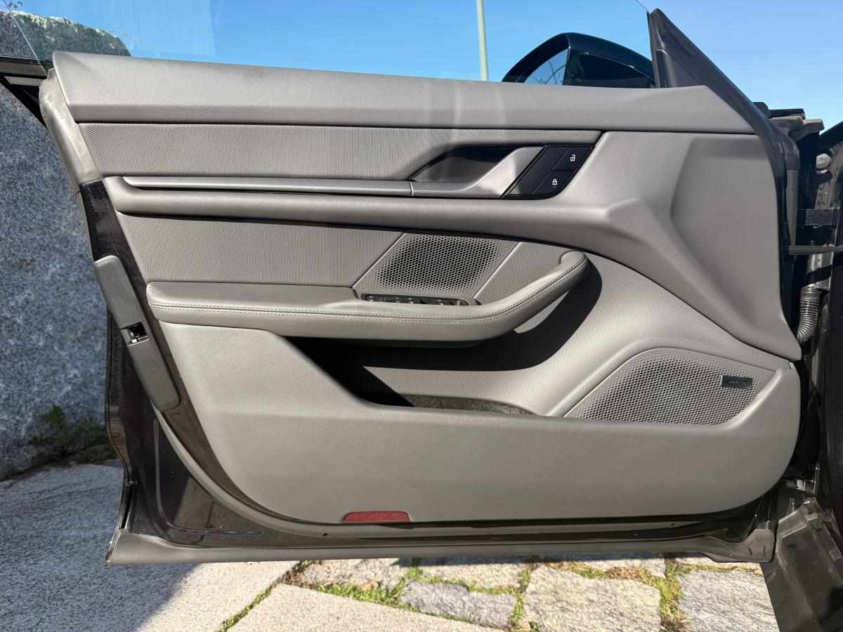 porsche-taycan-taycan-2025-eletrico
