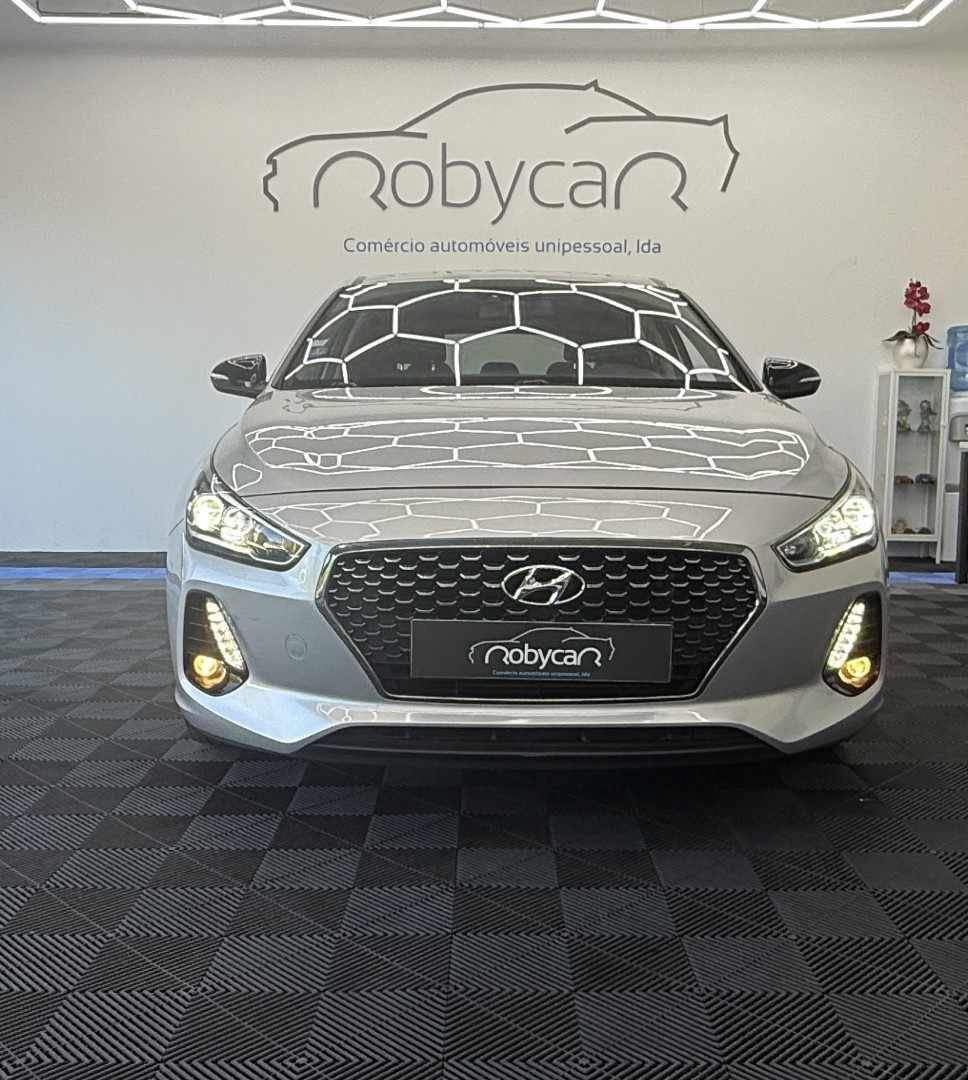 hyundai-i30-2018-gasolina-998cc