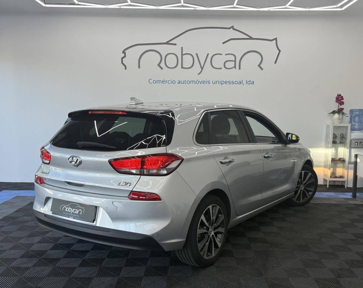 hyundai-i30-2018-gasolina-998cc