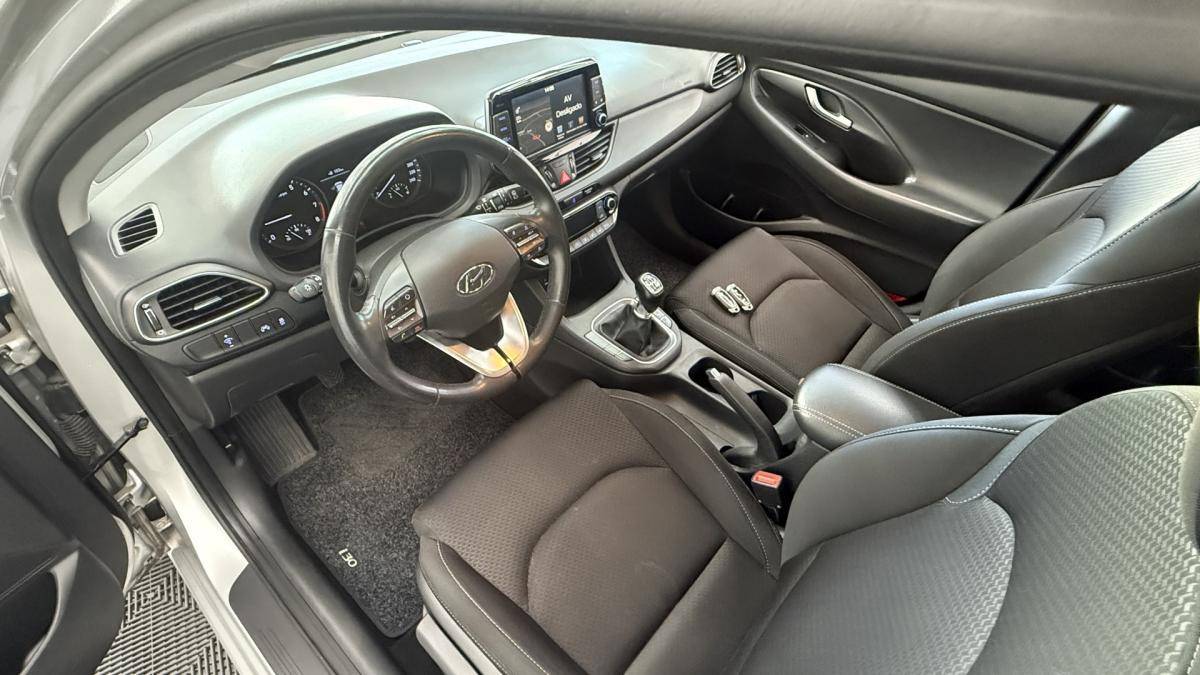 hyundai-i30-2018-gasolina-998cc
