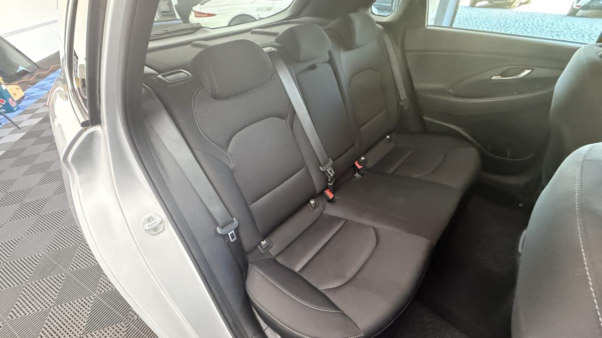 hyundai-i30-2018-gasolina-998cc