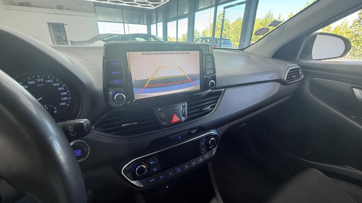 hyundai-i30-2018-gasolina-998cc