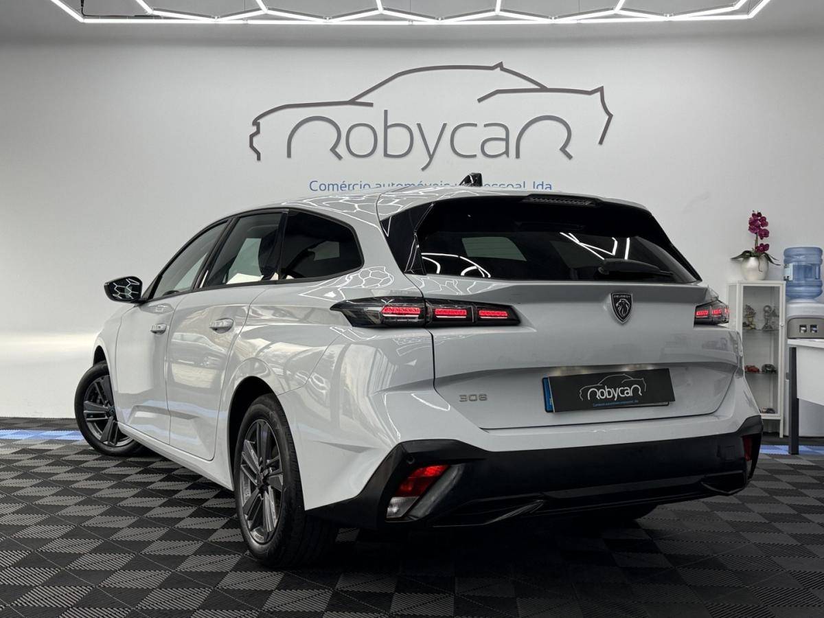 peugeot-308-sw-2024-gasolina-1199cc