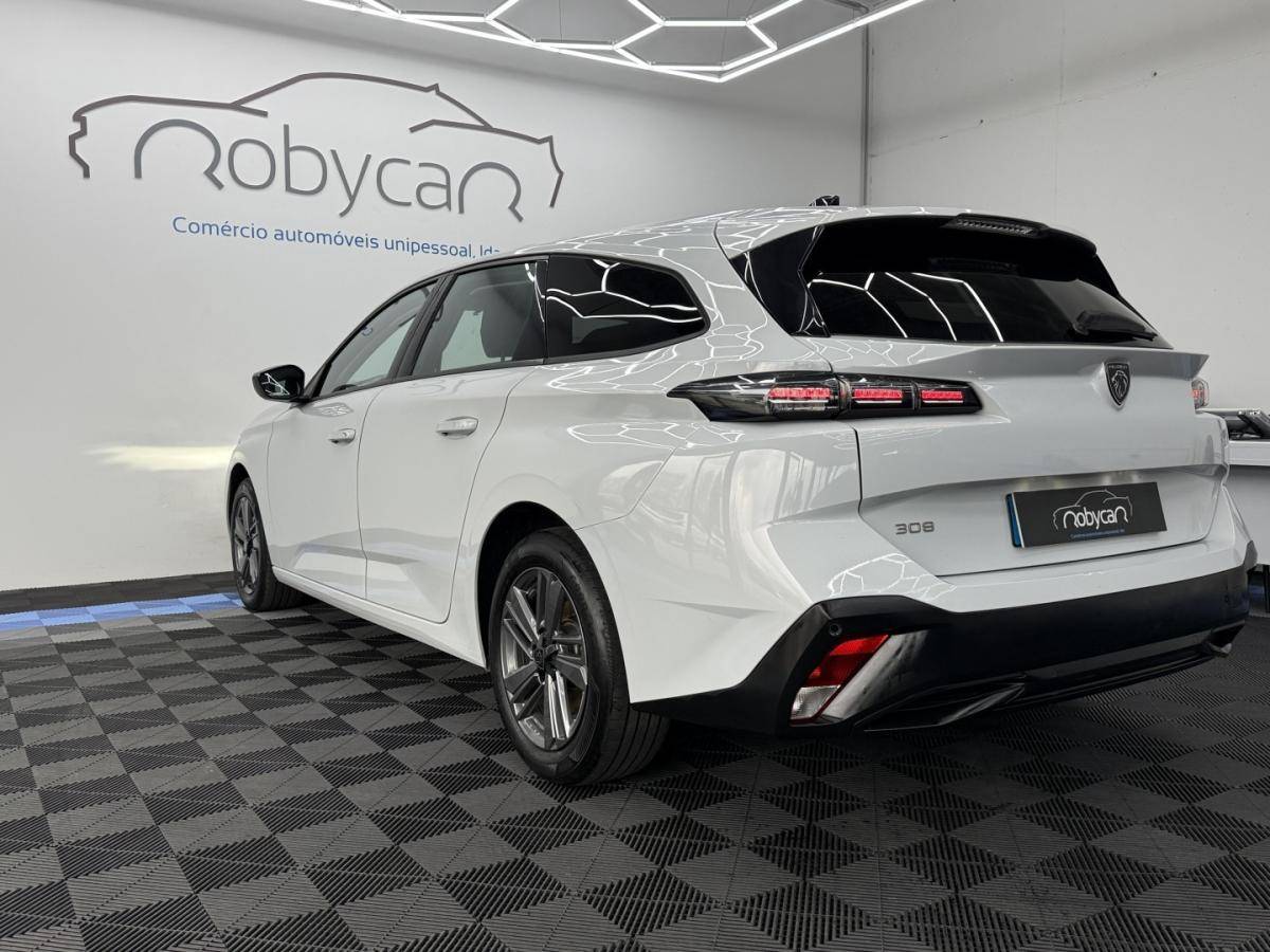 peugeot-308-sw-2024-gasolina-1199cc