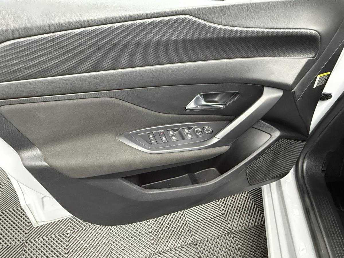 peugeot-308-sw-2024-gasolina-1199cc