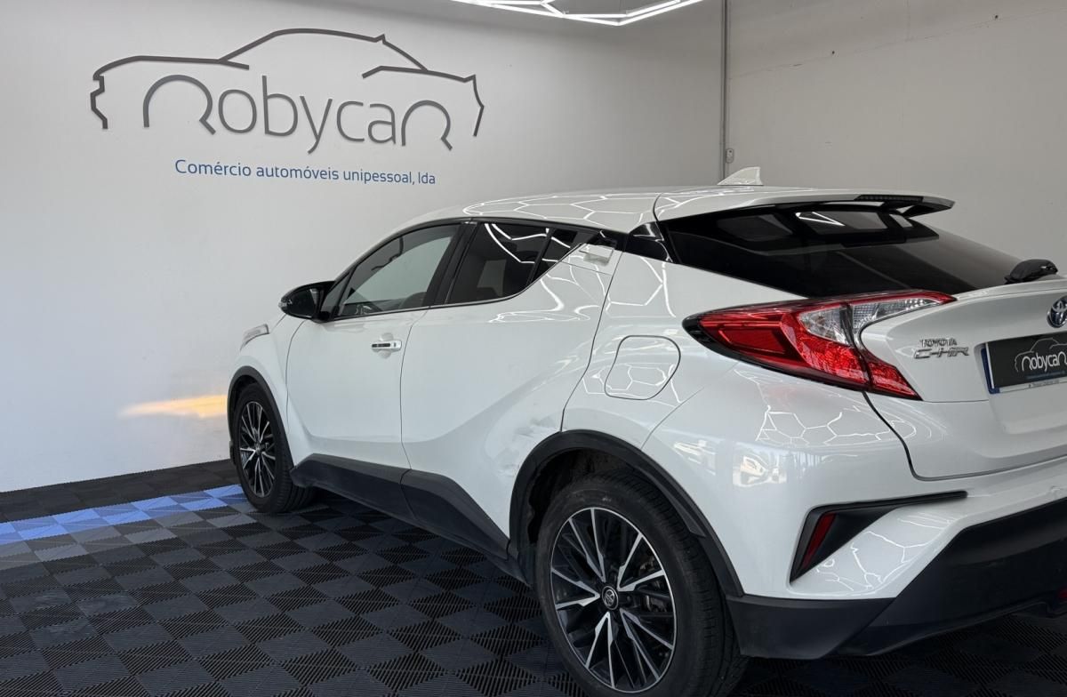 toyota-c-hr-2018-hibrido-1798cc