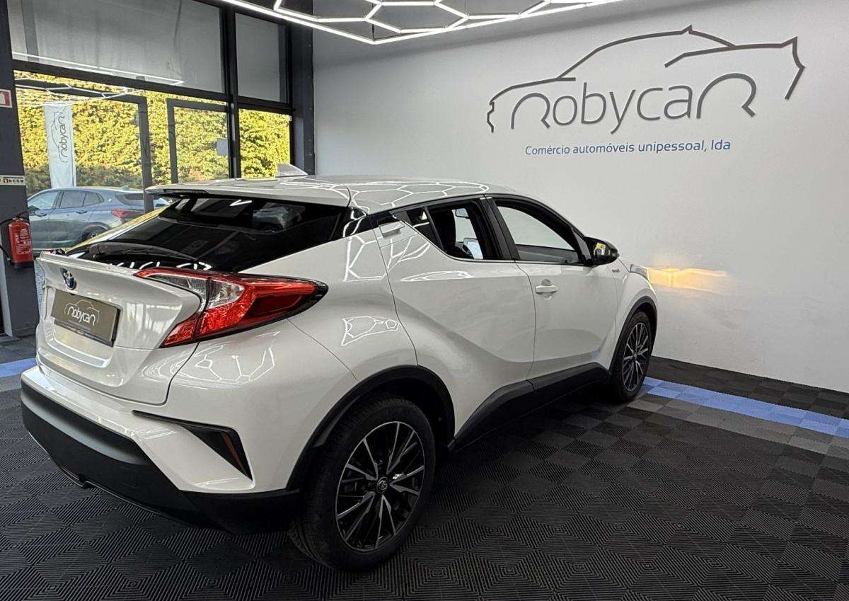 toyota-c-hr-2018-hibrido-1798cc