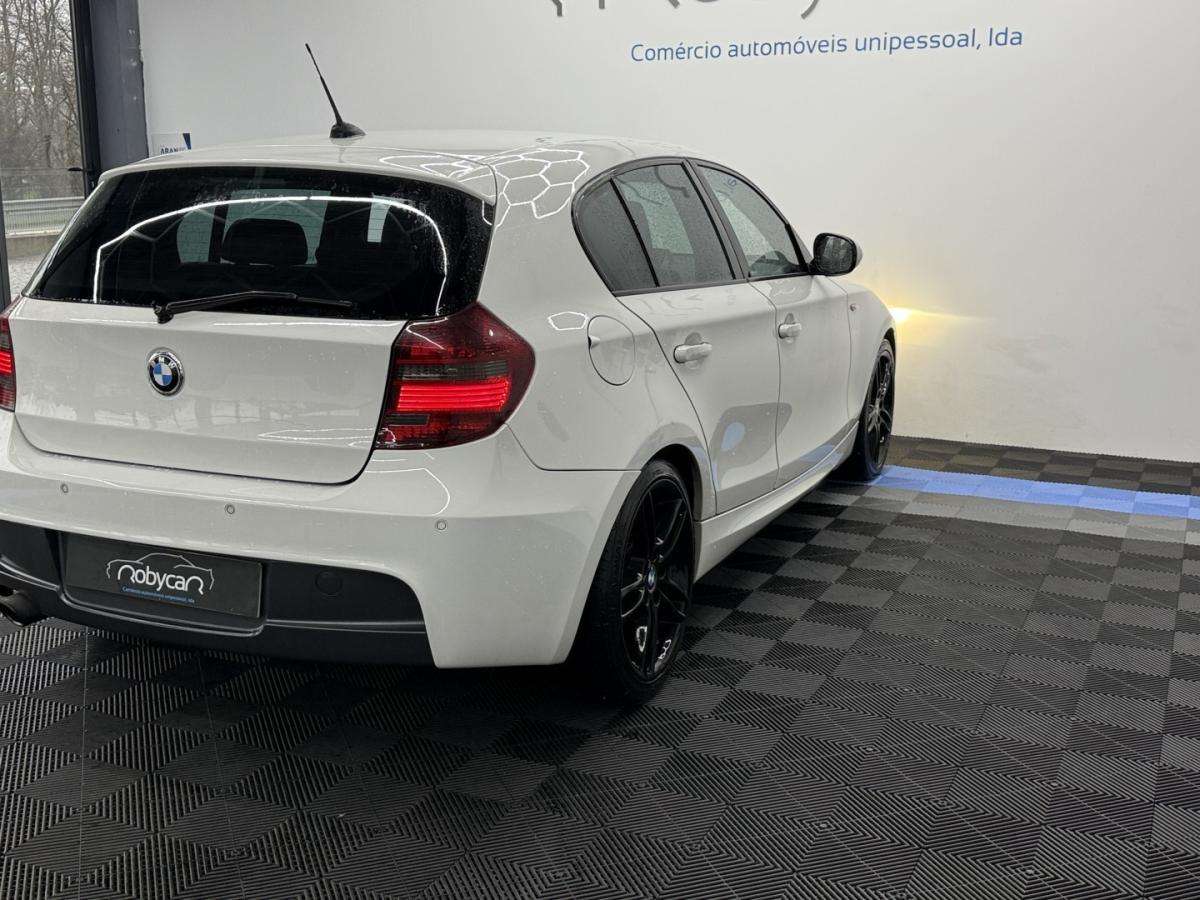 bmw-serie-1-120d-2011-diesel-1995cc