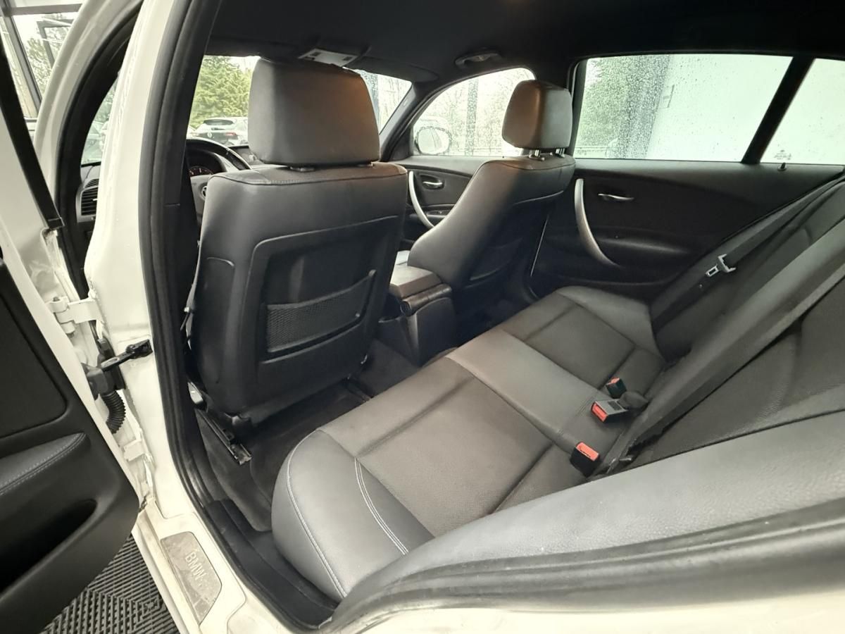 bmw-serie-1-120d-2011-diesel-1995cc