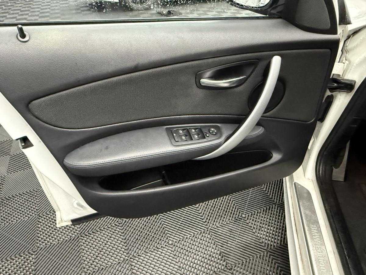 bmw-serie-1-120d-2011-diesel-1995cc