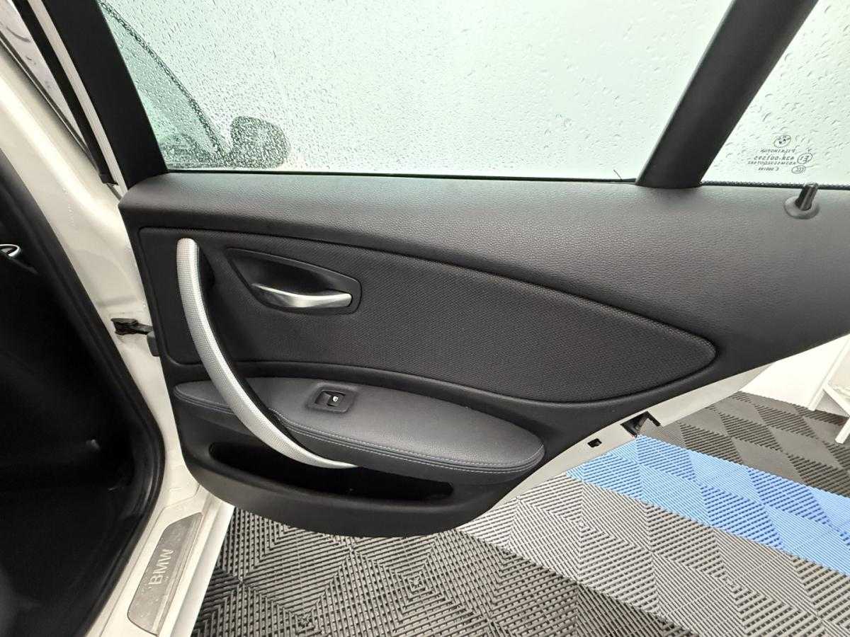 bmw-serie-1-120d-2011-diesel-1995cc