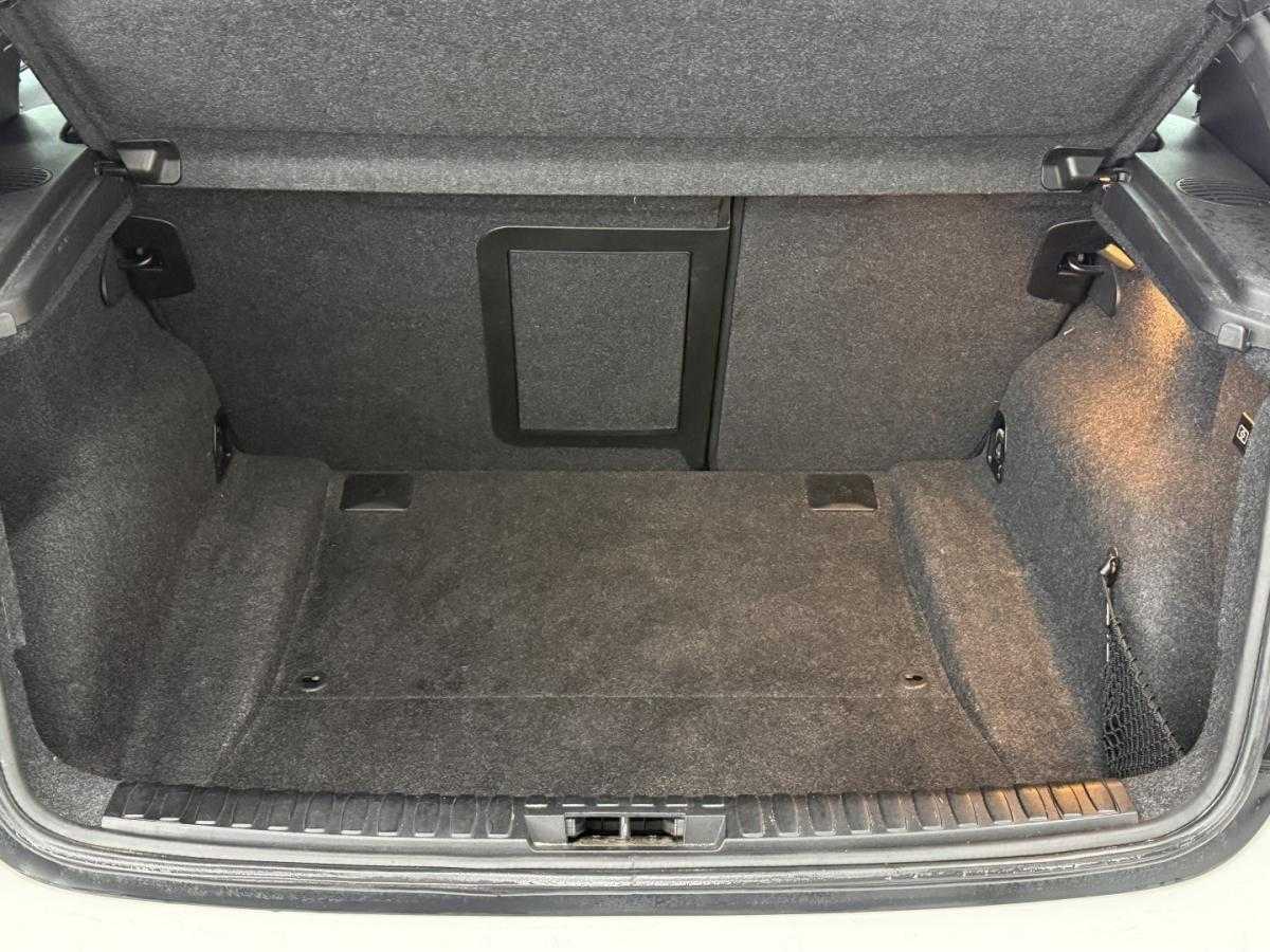 bmw-serie-1-120d-2011-diesel-1995cc