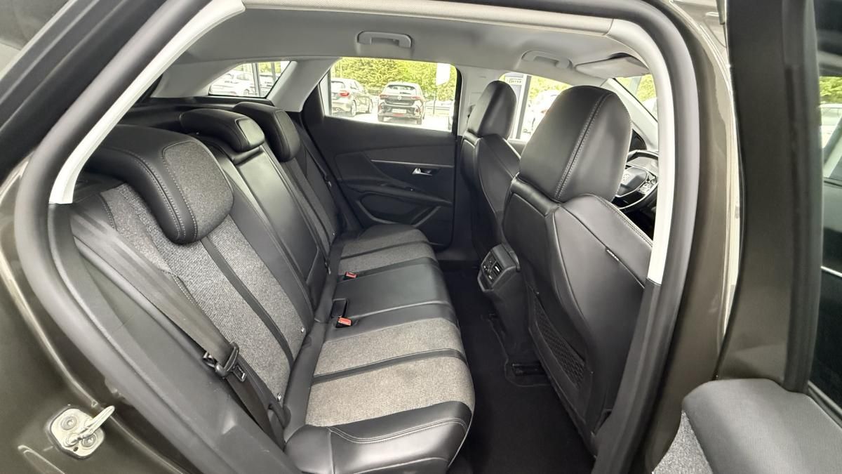 peugeot-3008-2020-diesel-1499cc