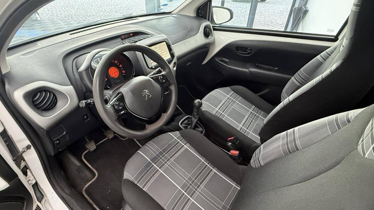 peugeot-108-2017-gasolina-1199cc