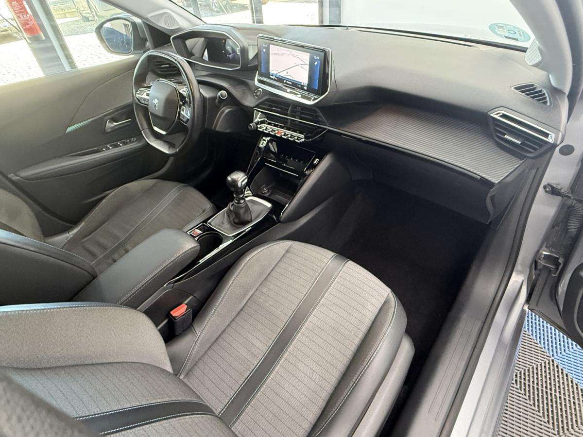 peugeot-208-2020-gasolina-1199cc
