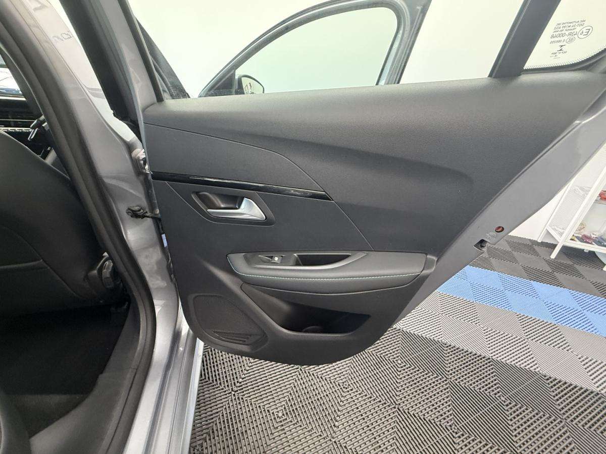 peugeot-208-2020-gasolina-1199cc