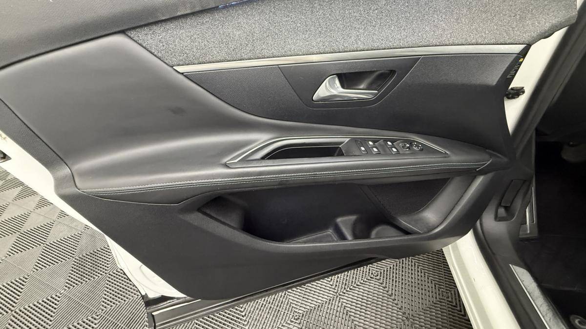 peugeot-3008-2018-gasolina-1199cc