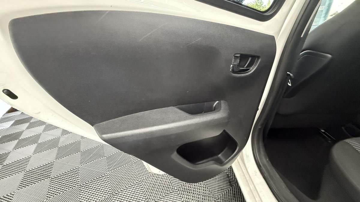 peugeot-108-2014-gasolina-1199cc