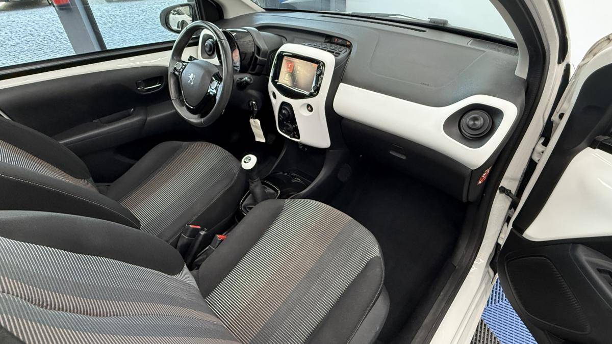 peugeot-108-2014-gasolina-1199cc