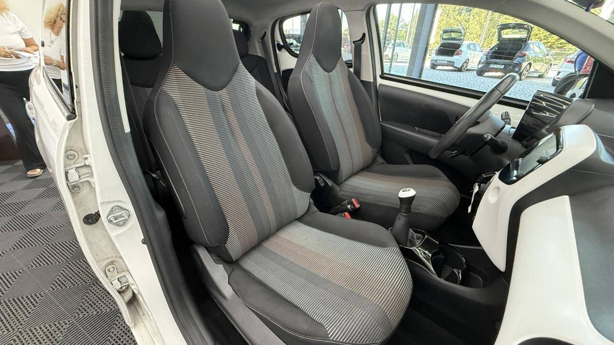peugeot-108-2014-gasolina-1199cc