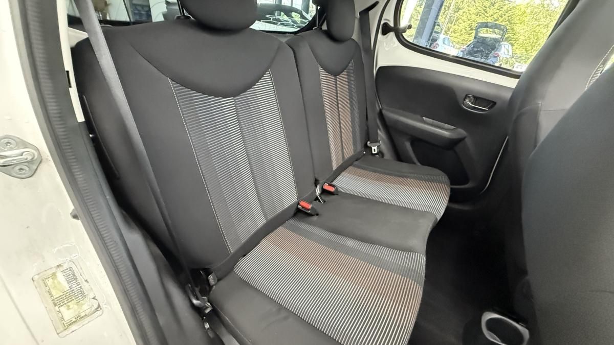 peugeot-108-2014-gasolina-1199cc