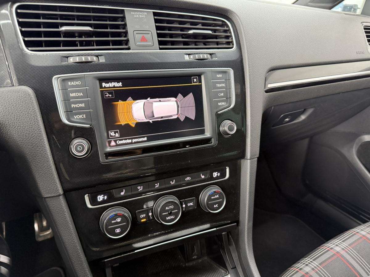 volkswagen-golf-2015-gasolina-1984cc