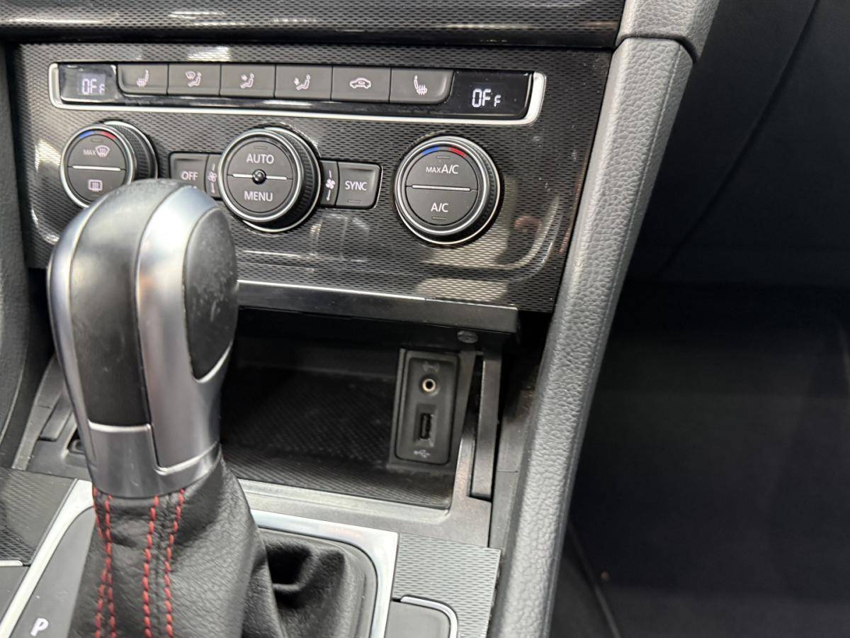 volkswagen-golf-2015-gasolina-1984cc