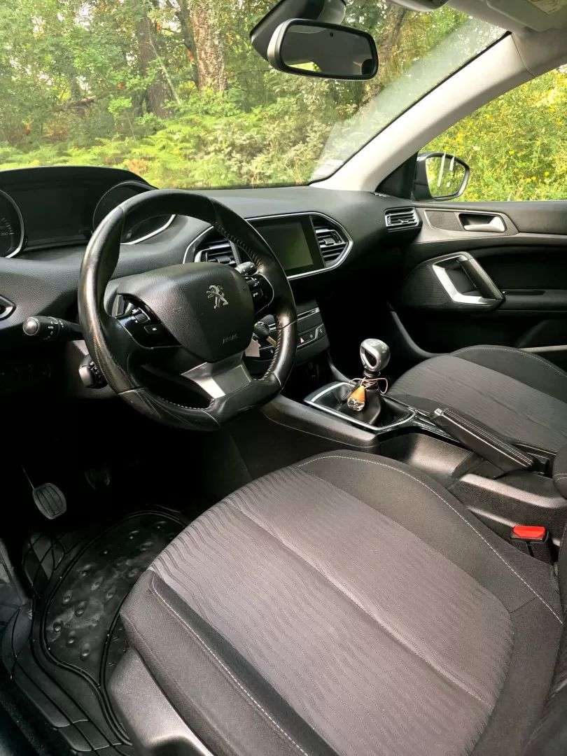 peugeot-308-sw-2015-diesel-1560cc