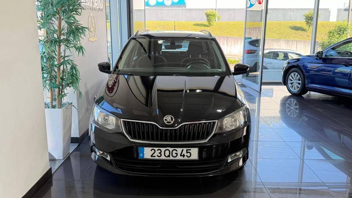 skoda-fabia-break-2015-gasolina-1197cc