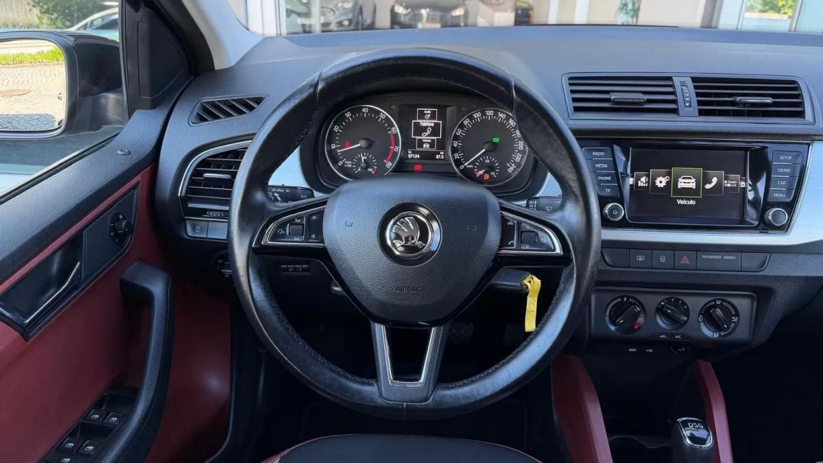 skoda-fabia-break-2015-gasolina-1197cc