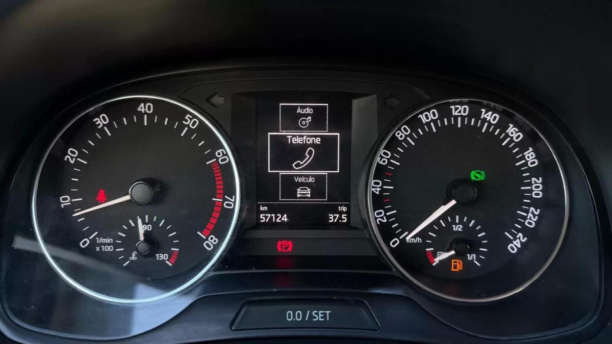 skoda-fabia-break-2015-gasolina-1197cc