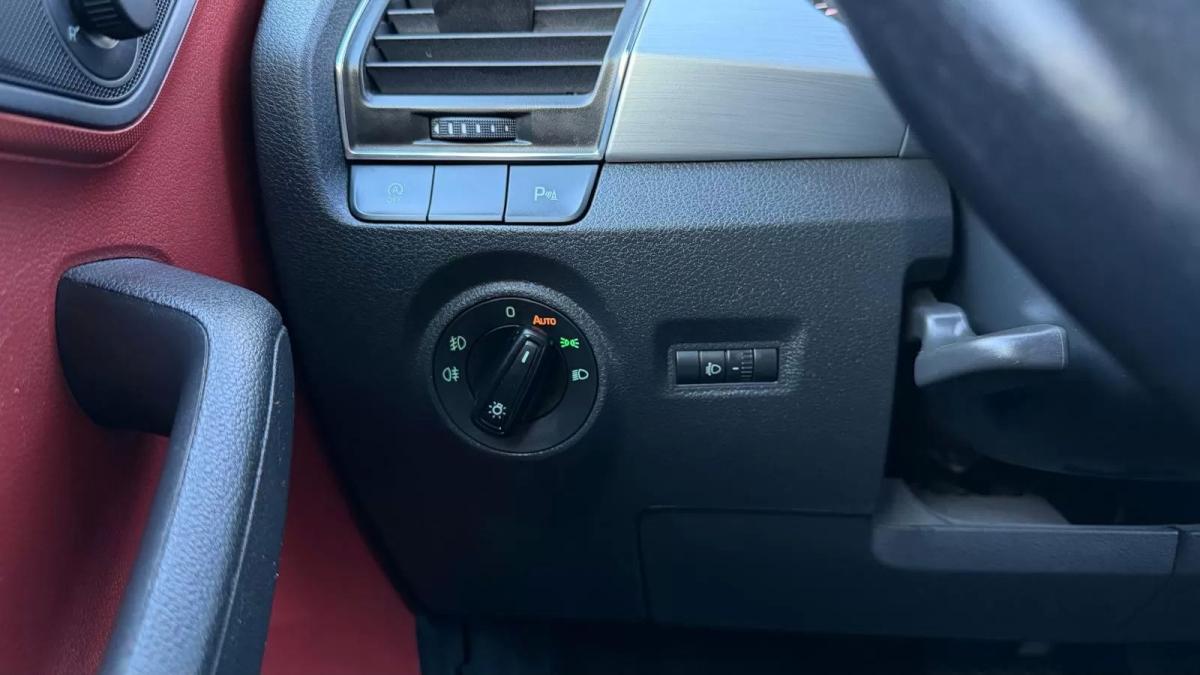 skoda-fabia-break-2015-gasolina-1197cc