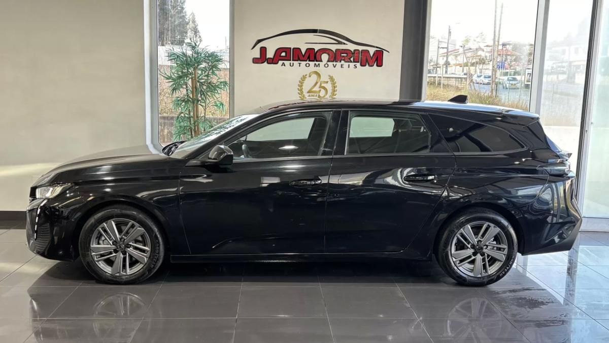 peugeot-308-sw-2022-diesel-1499cc