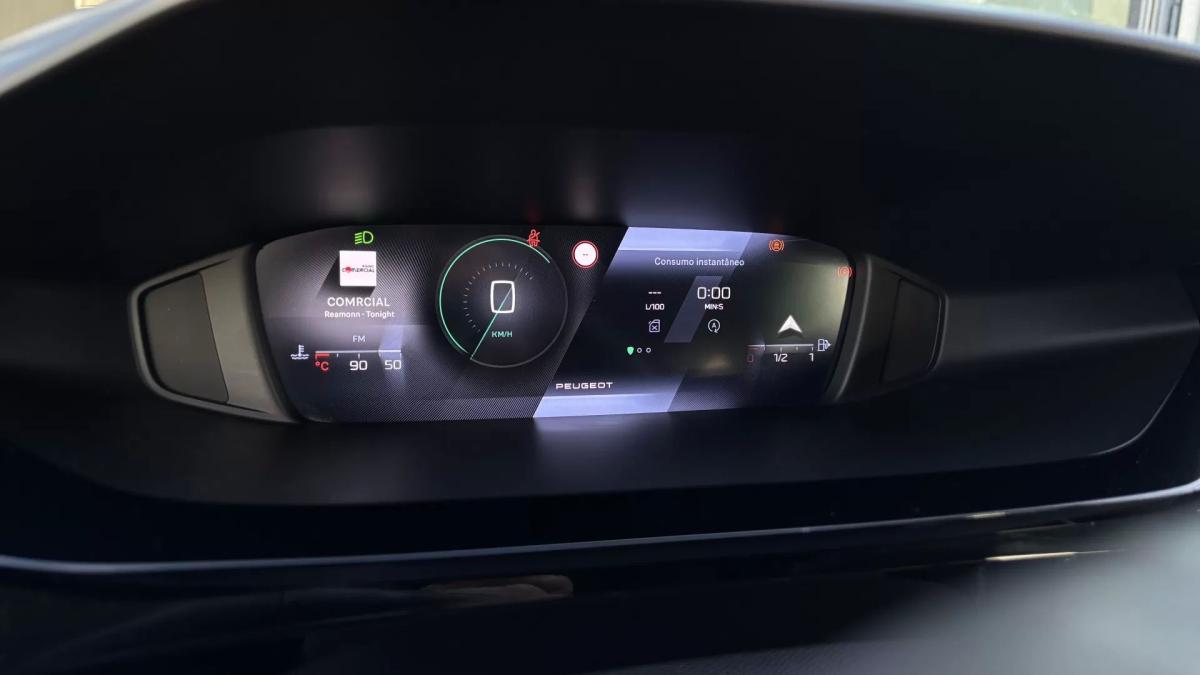 peugeot-308-sw-2022-diesel-1499cc