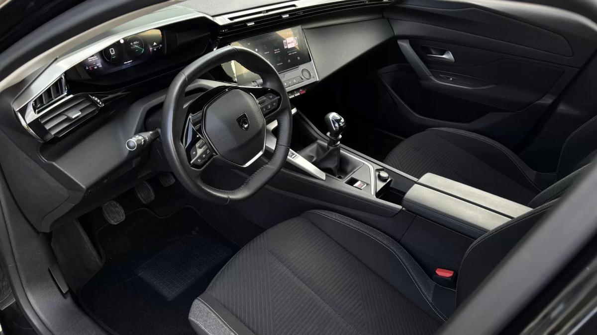 peugeot-308-sw-2022-diesel-1499cc