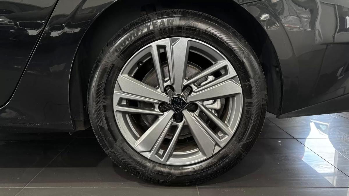 peugeot-308-sw-2022-diesel-1499cc